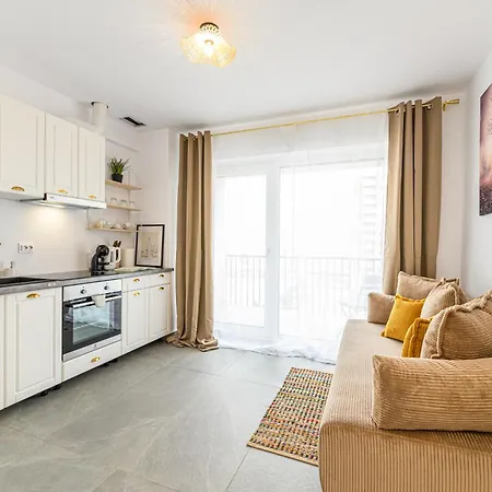 Urban Altitude W Panoramic Skyline Vistas * Braşov