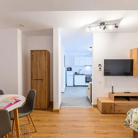 Urban Altitude W Panoramic Skyline Vistas